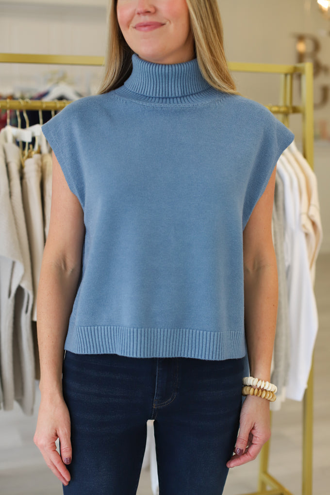 Sleeveless Turtleneck Hi-Lo Sweater, Blue