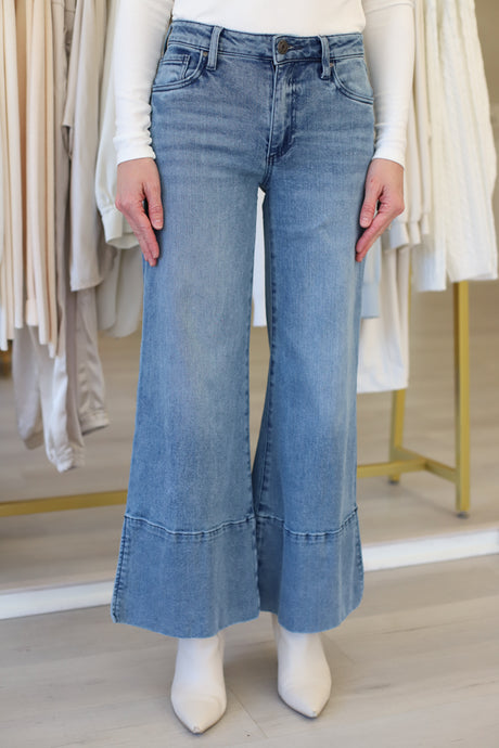 Goldie Mid Rise Super Flare Jean 29