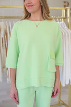 The She's All Set, Lime