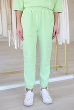 The She's All Set, Lime