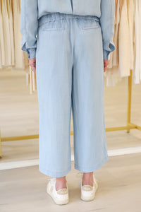 Chambray Cropped Pant