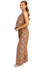 Shell Embroidered Pant