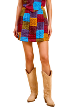 Delia Skirt, Trova Tile
