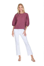 Hannah Top, Maroon