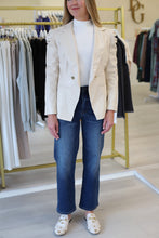 Bradshaw Blazer, Sandshell