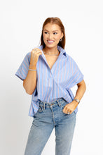 Stripe Poplin V-Neck Signature Top