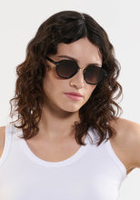 DAKOTA | Black + Black Tea 18K