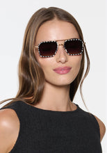 EMERY | 18K + Matte Domino