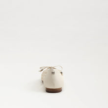 Marcie Mary Jane Flat