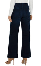 Patch Pocket Wide Leg Jean 31" Inseam