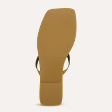 Mercer Flip Flop