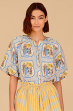 Freda Top, La Puerta Azul