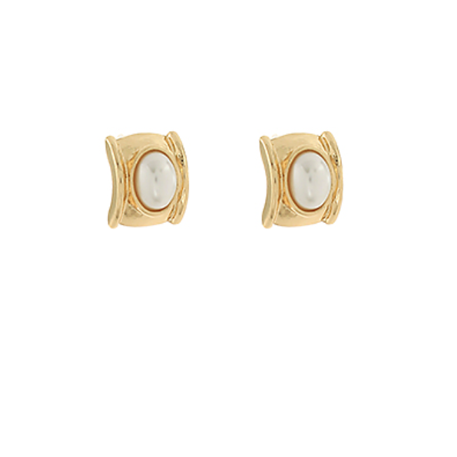 Gold Arch Pearl Earrings