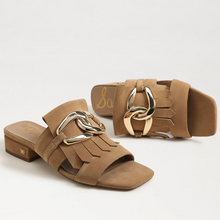Darby Slide, Camel