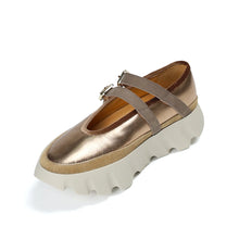 Tura Ballet Platform, Brass