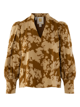 Hampton Top, Hide