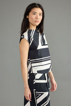 Sadie Top, Jet Noir