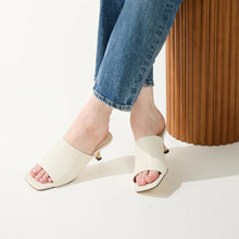Wren Kitten Heel