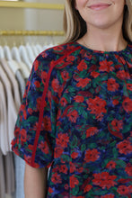 Floral Trim Sleeve Top