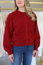 Tyler Cardigan, Red