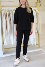 The She's All Set, Black