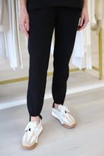 The She's All Set, Black