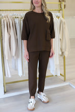 The She's All Set, Black