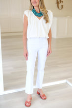 Solid Poplin V-Neck Bubble Top