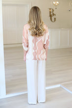 Amara Pant, Champagne