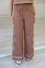 Shell Embroidered Pant
