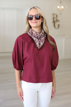 Hannah Top, Maroon