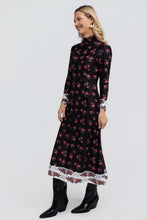 *ARRIVING SOON* Daisy Dress