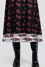 *ARRIVING SOON* Daisy Dress